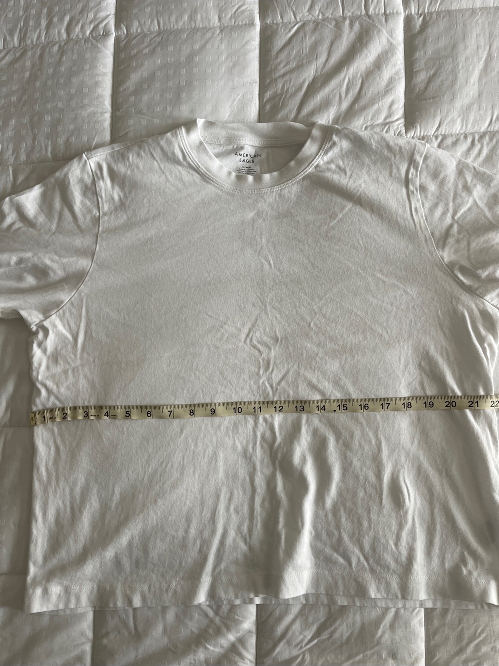 American Eagle Outfitters White Crew Short Sleeve Tee